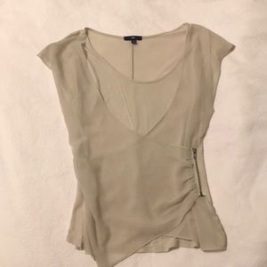 Gray Gap Top